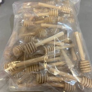 Wooden honey dipper party favor